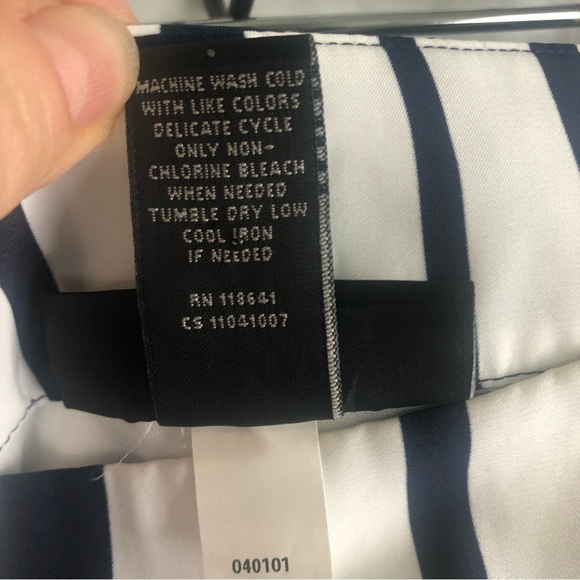 LANE BRYANT (28W) white and navy striped skirt - Picture 4 of 9